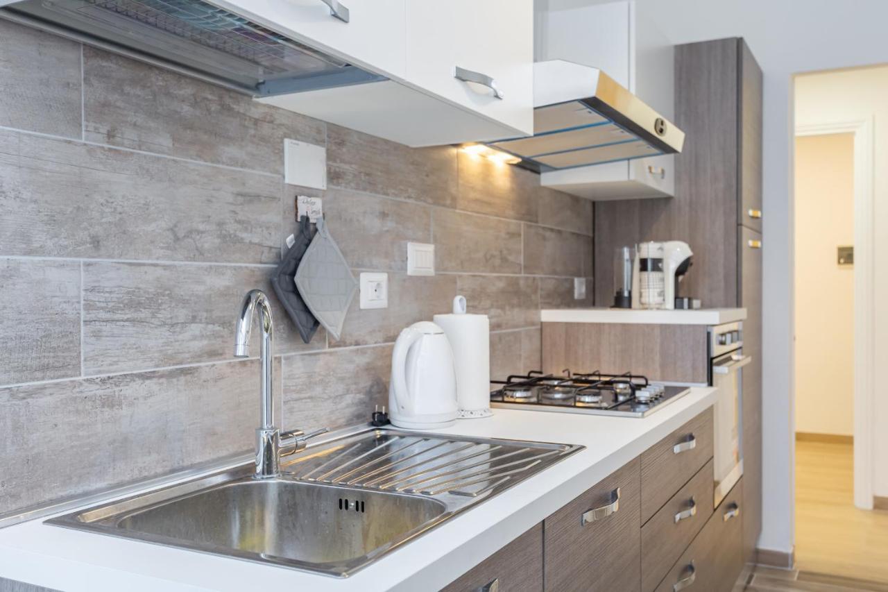St Peter Cozy 2 Bdr Apartment With Garage โรม ภายนอก รูปภาพ